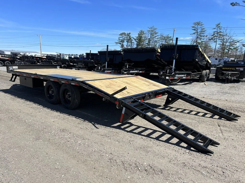 2024 Diamond C 8.5×20 20K Deckover Equipment Trailer w/ 72” Flip-Knee Ramps - Image 5