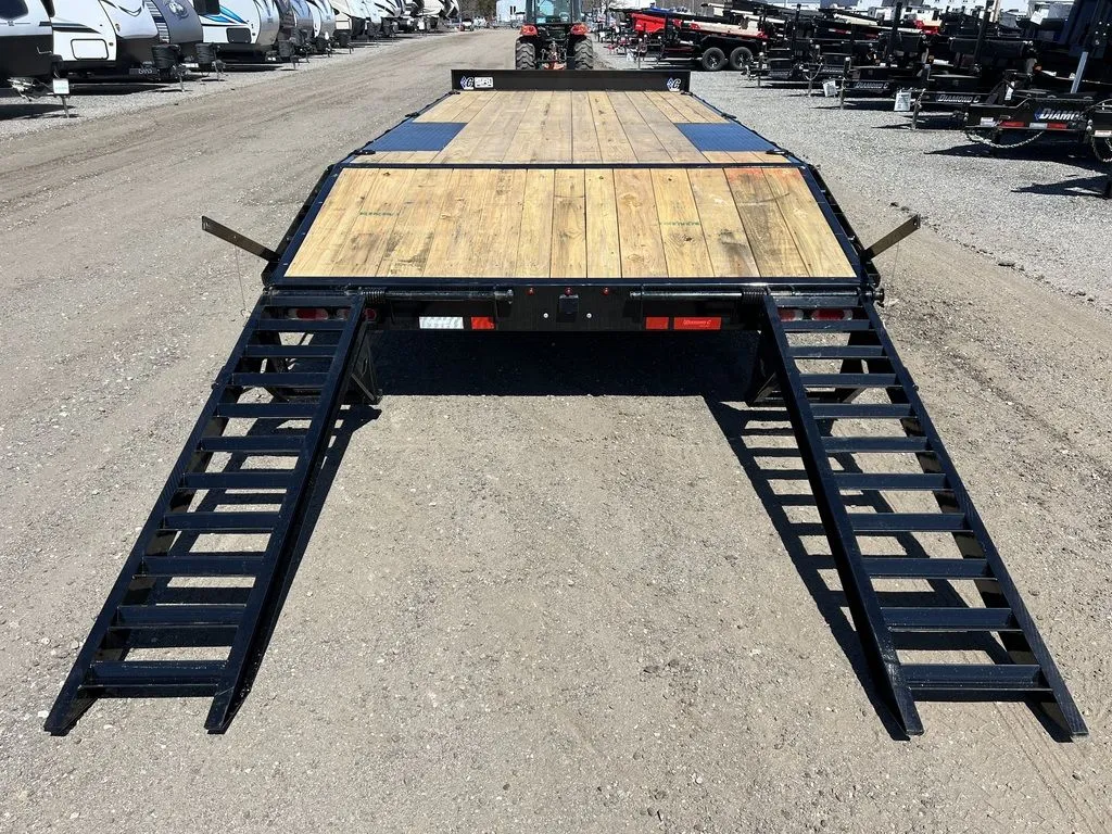 2024 Diamond C 8.5×20 20K Deckover Equipment Trailer w/ 72” Flip-Knee Ramps - Image 10