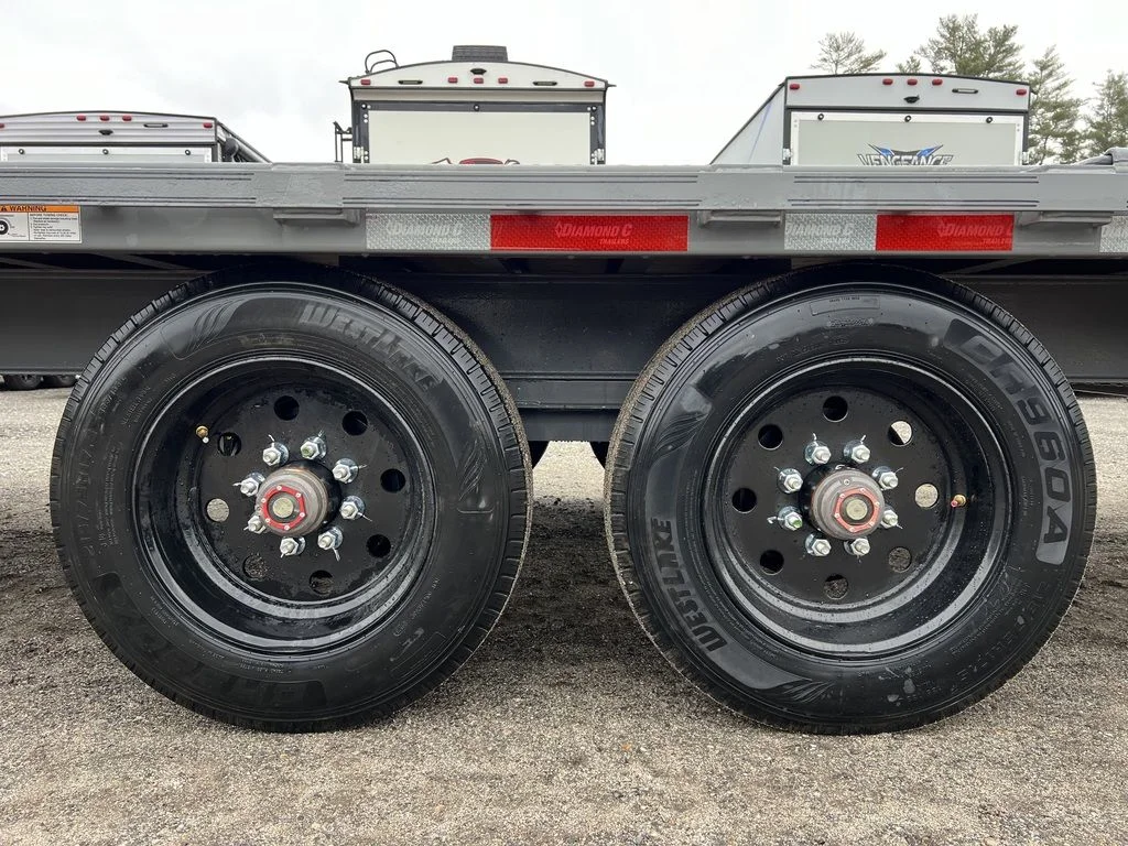 2024 Diamond C 8.5×20 20K Deckover Equipment Trailer w/ 72” Flip-Knee Ramps - Image 3